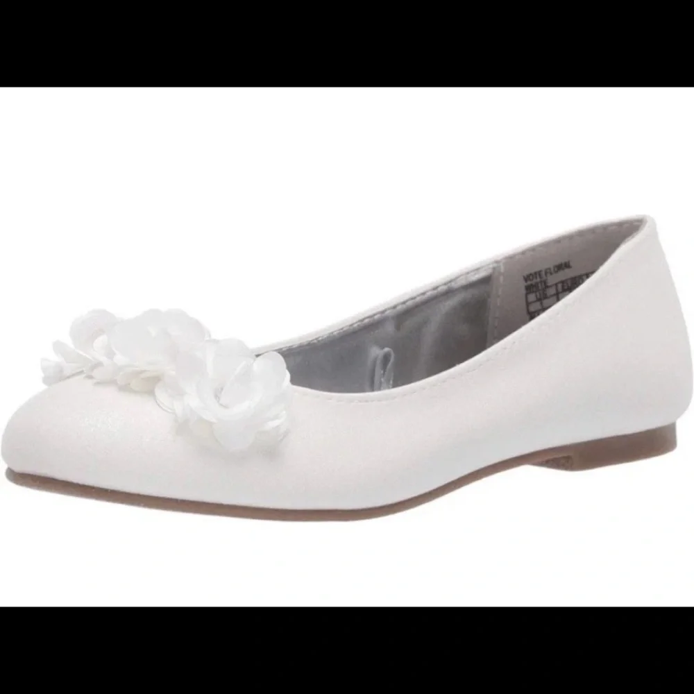 Kenneth Cole Reaction Girls Size 1 Vote White Flower Girl Wedding Ballet Flats